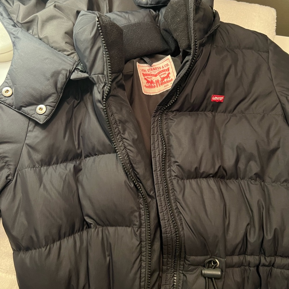 Levi’s puffer jacket